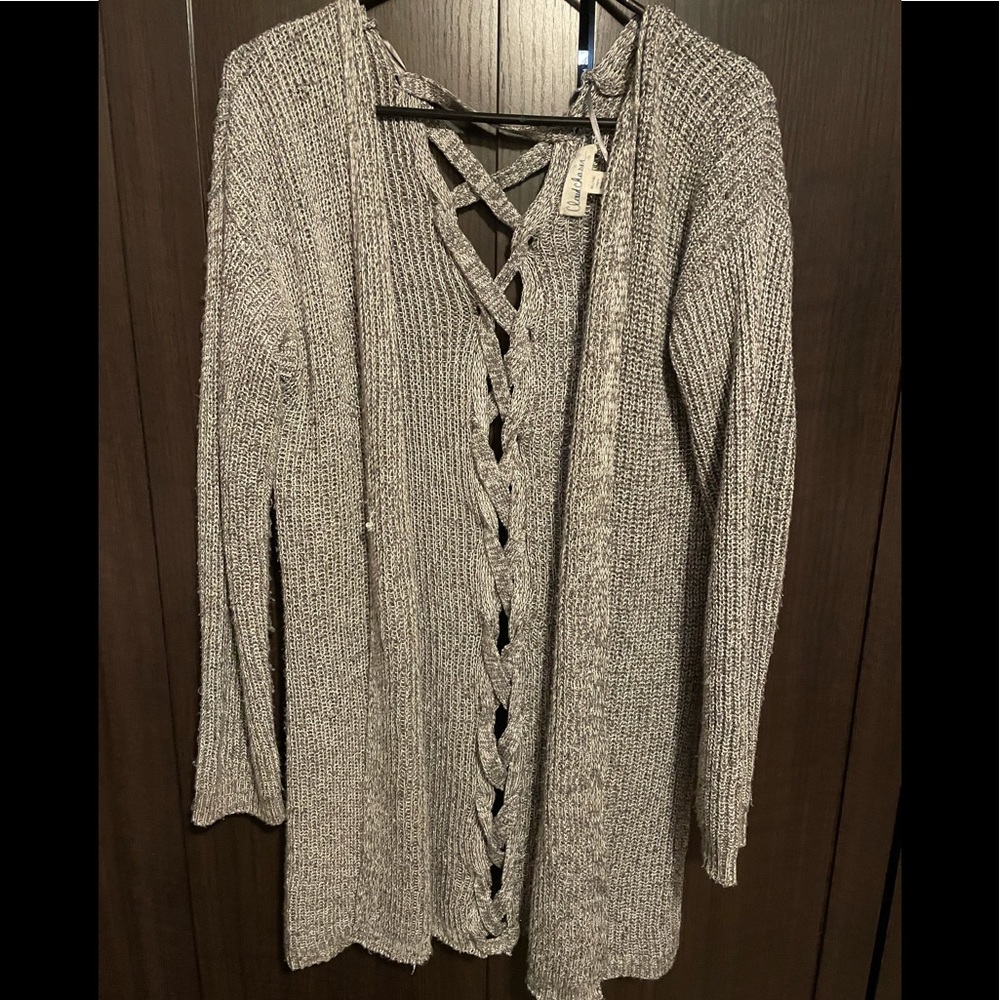 Gray ribbed cardgain